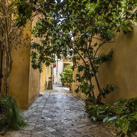 Palazzo Baldi Отель