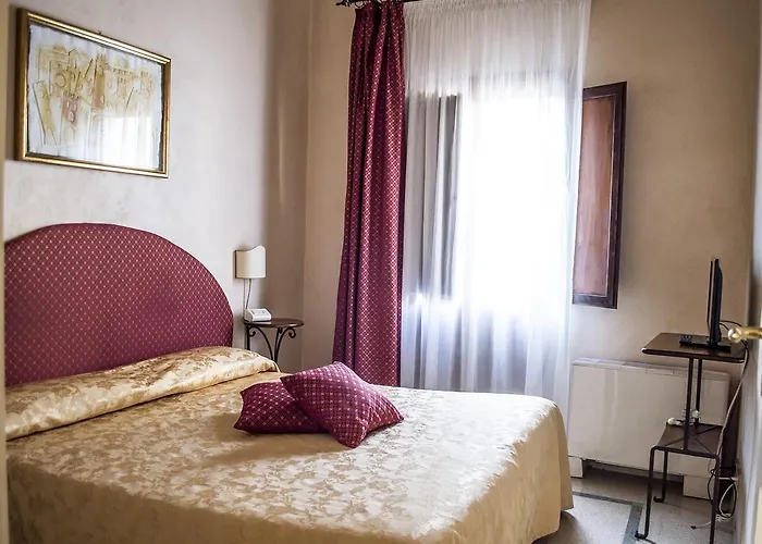 Palazzo Baldi Otel 4*