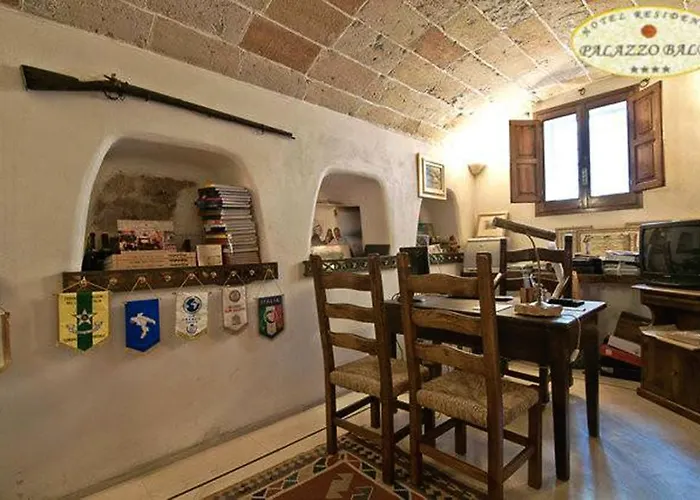 Palazzo Baldi 4*